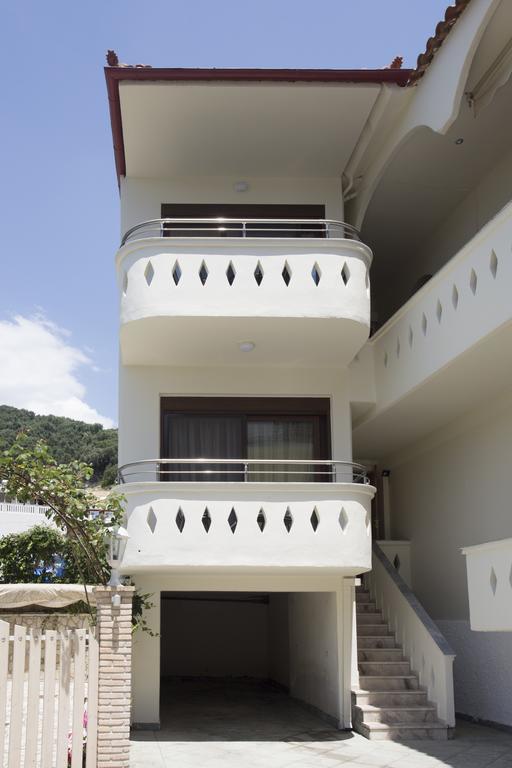 Lina'S Apartments Parga Exterior photo